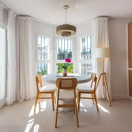 Naranjos Modern 2 Bedroom Penthouse With Views Apartment Marbella